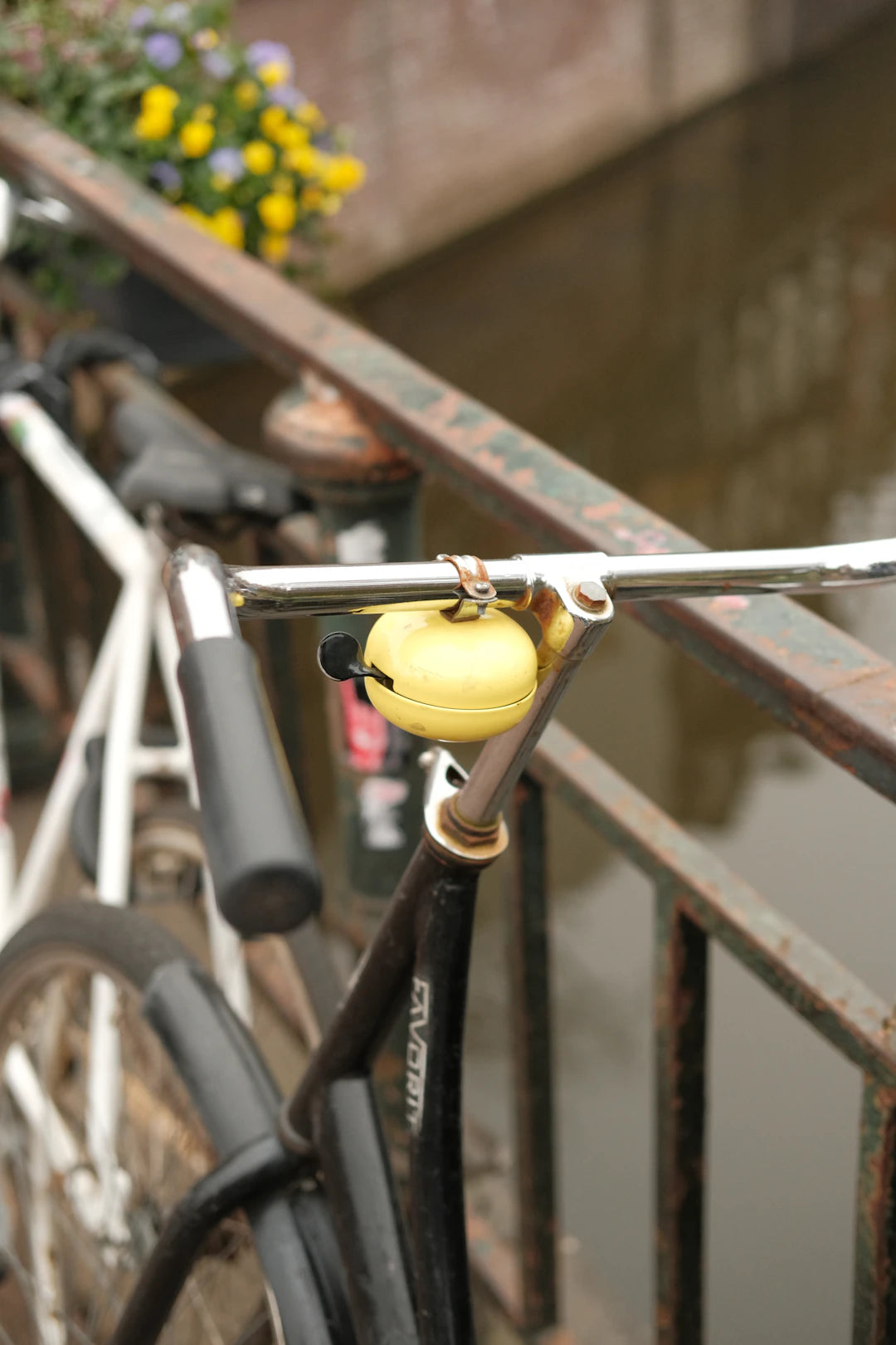 Handgefertigte Fahrradklingeln für Sicherheit und Stil